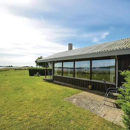 Three-bedroom Holiday In Karrebaksminde * Karrebæksminde