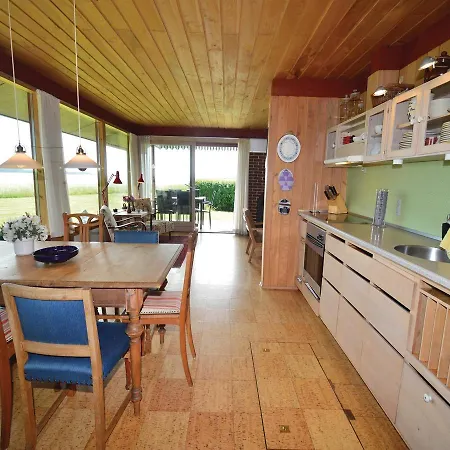 Сasa de vacaciones Three-bedroom Holiday In Karrebaksminde Karrebæksminde